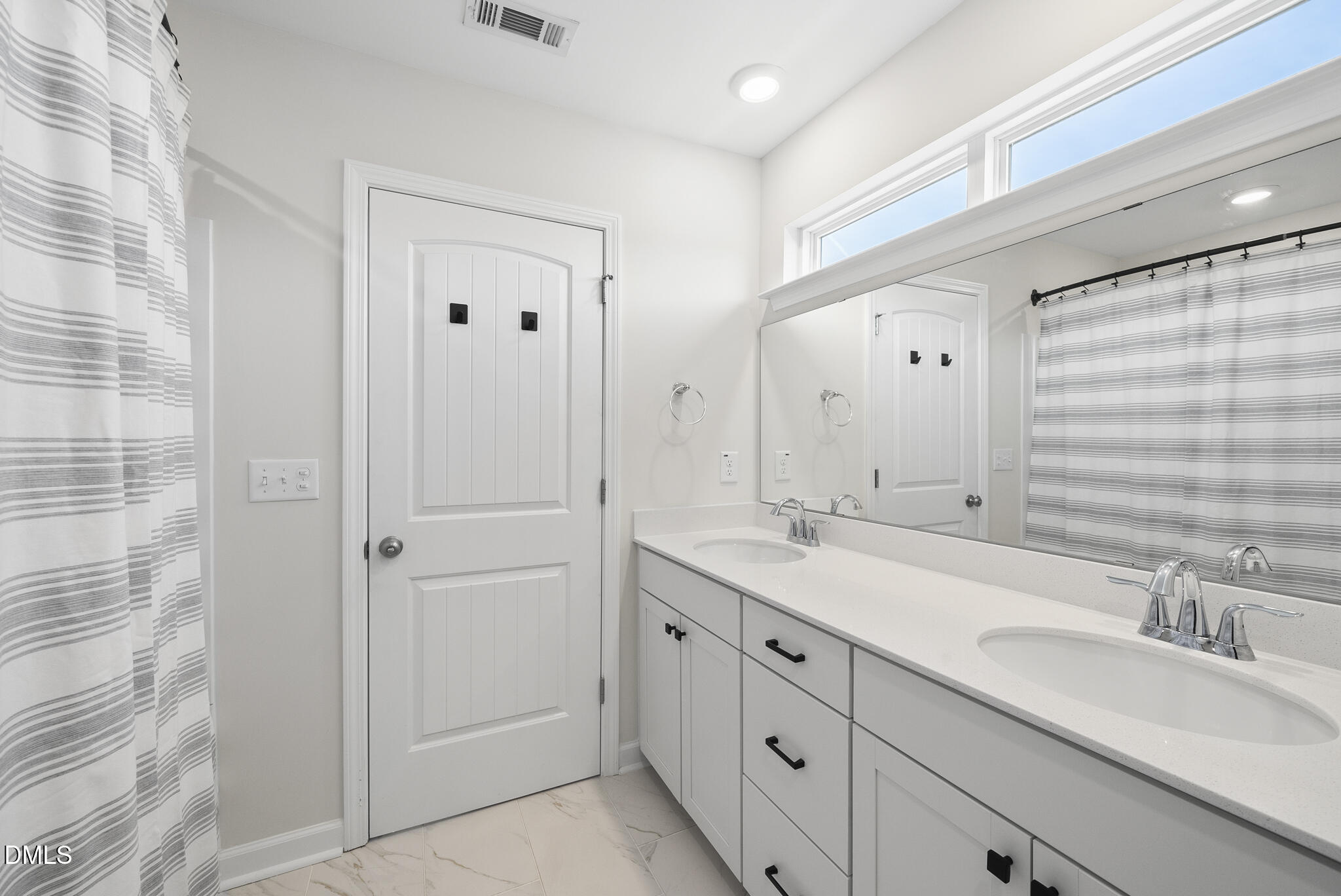 935 Parkstone Towne Boulevard