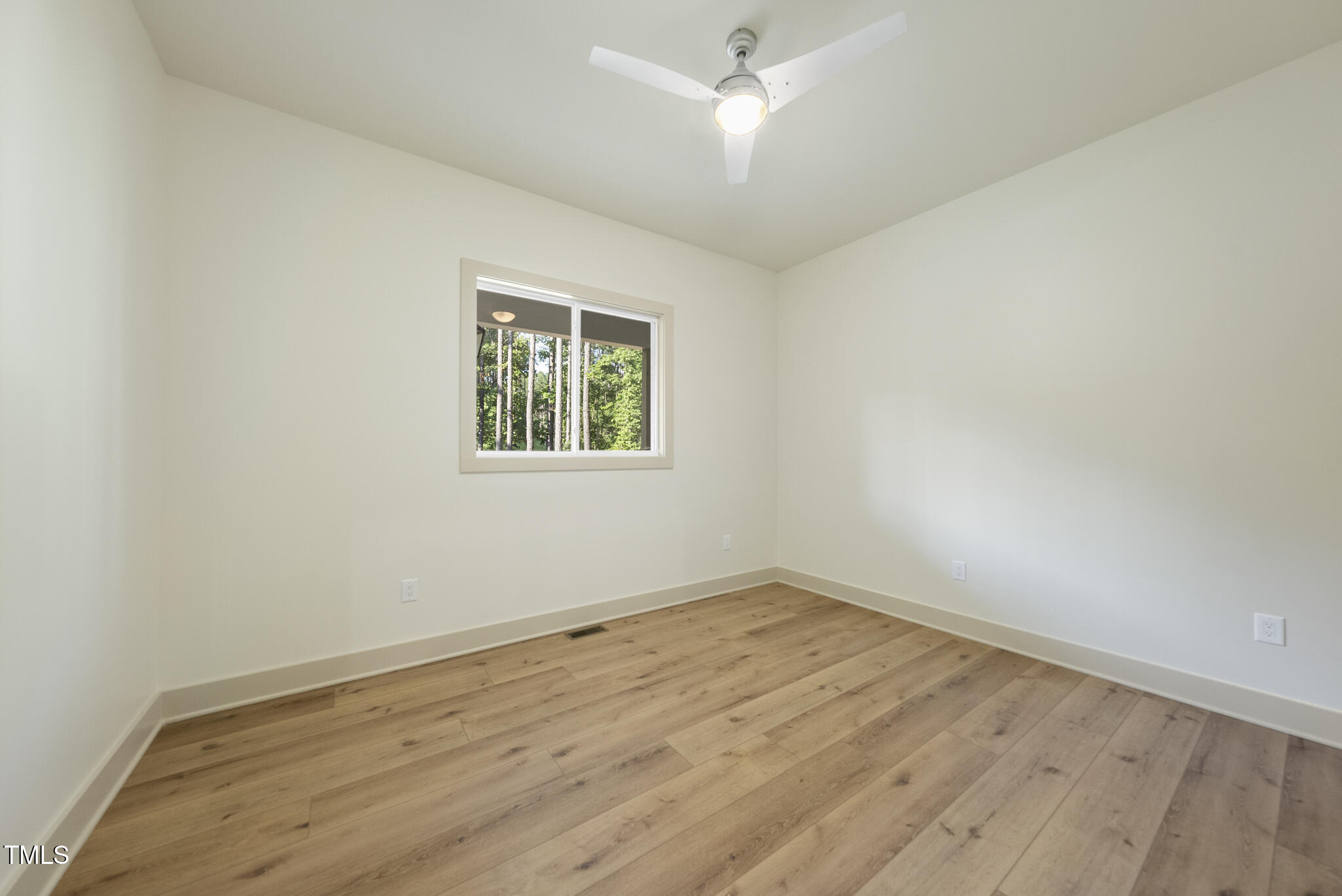 352 Anneliis Lane
