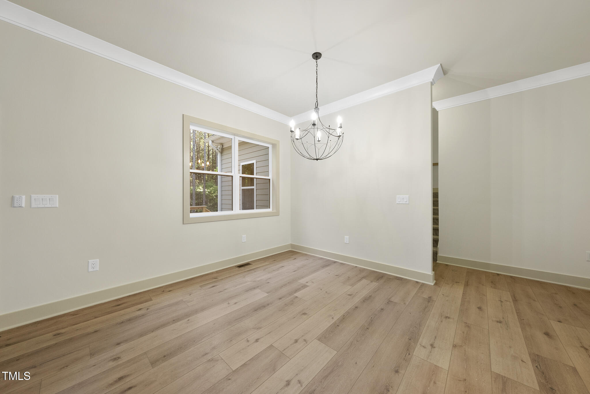 352 Anneliis Lane