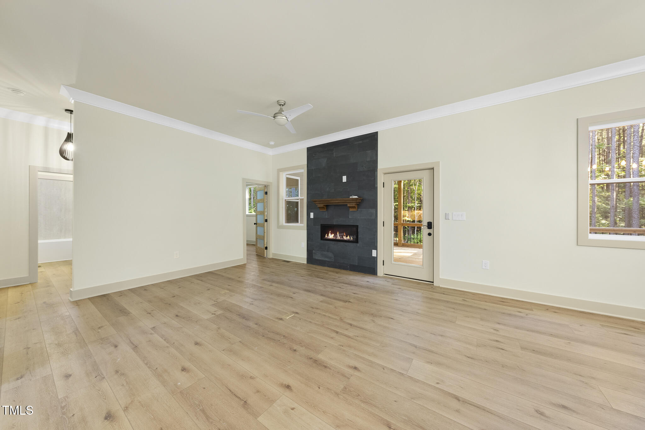 352 Anneliis Lane