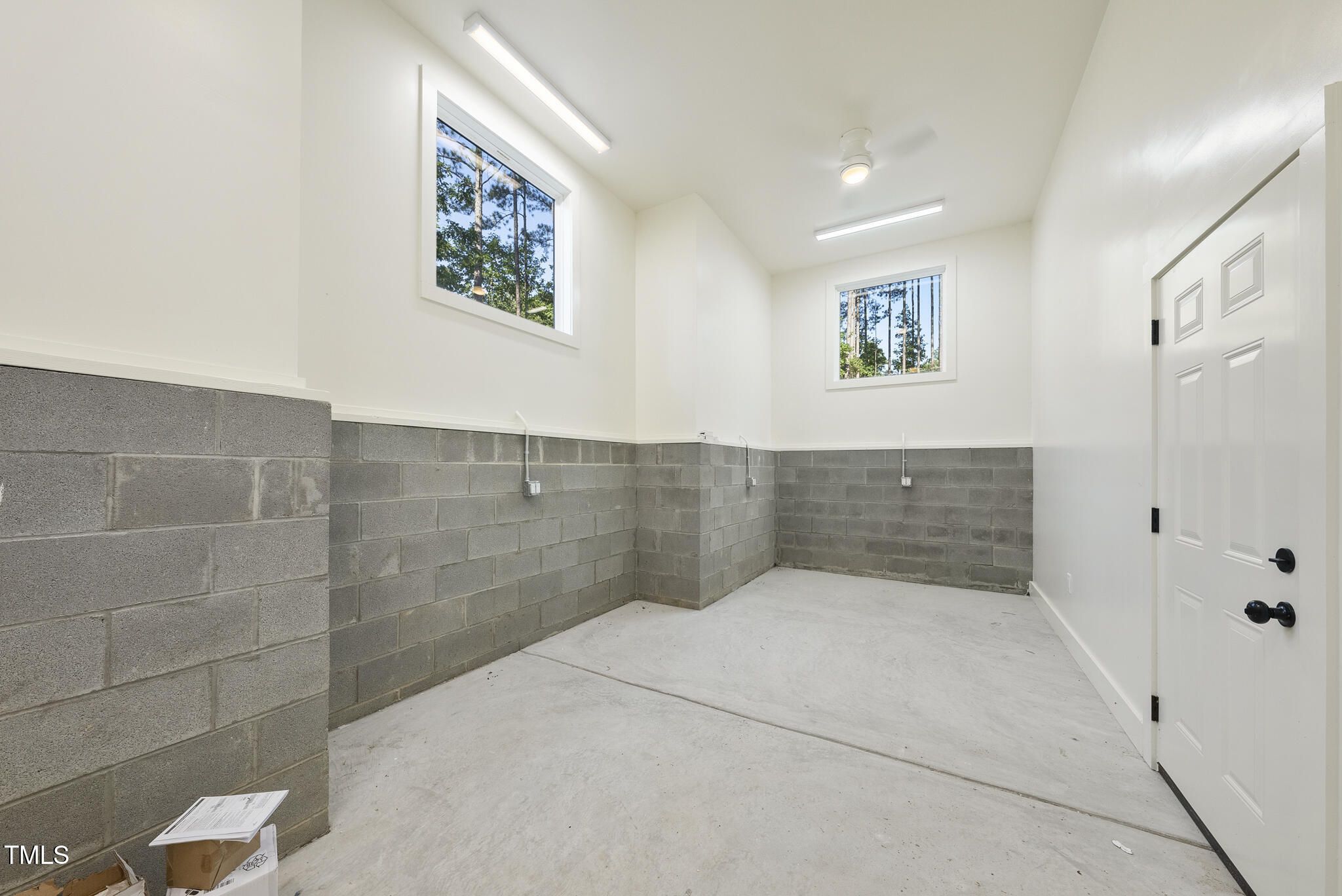 352 Anneliis Lane