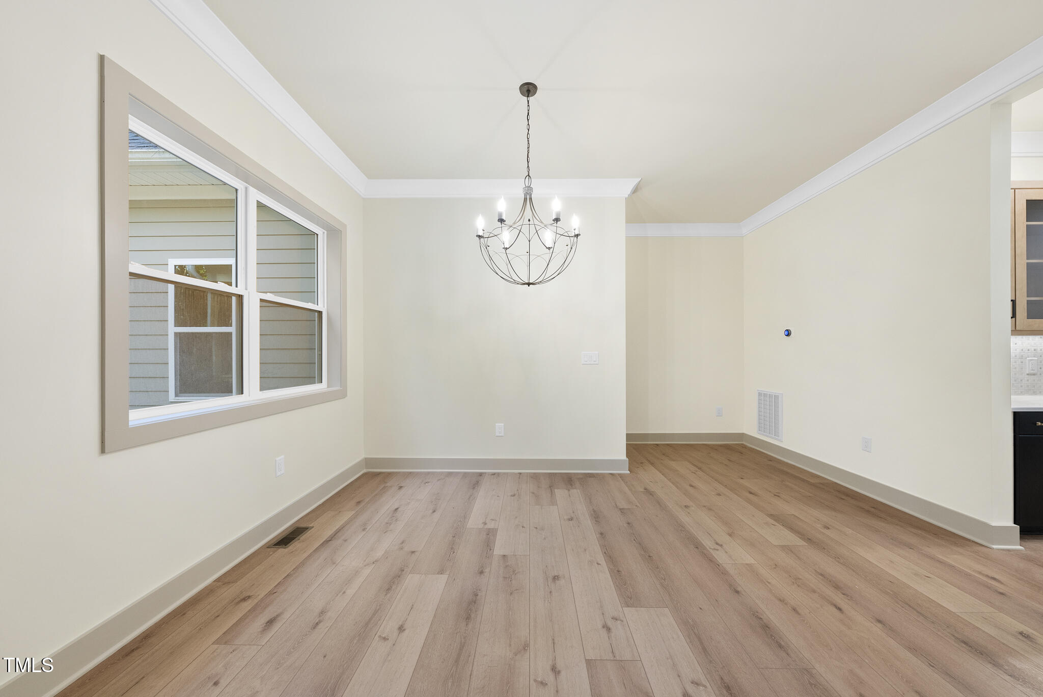 352 Anneliis Lane