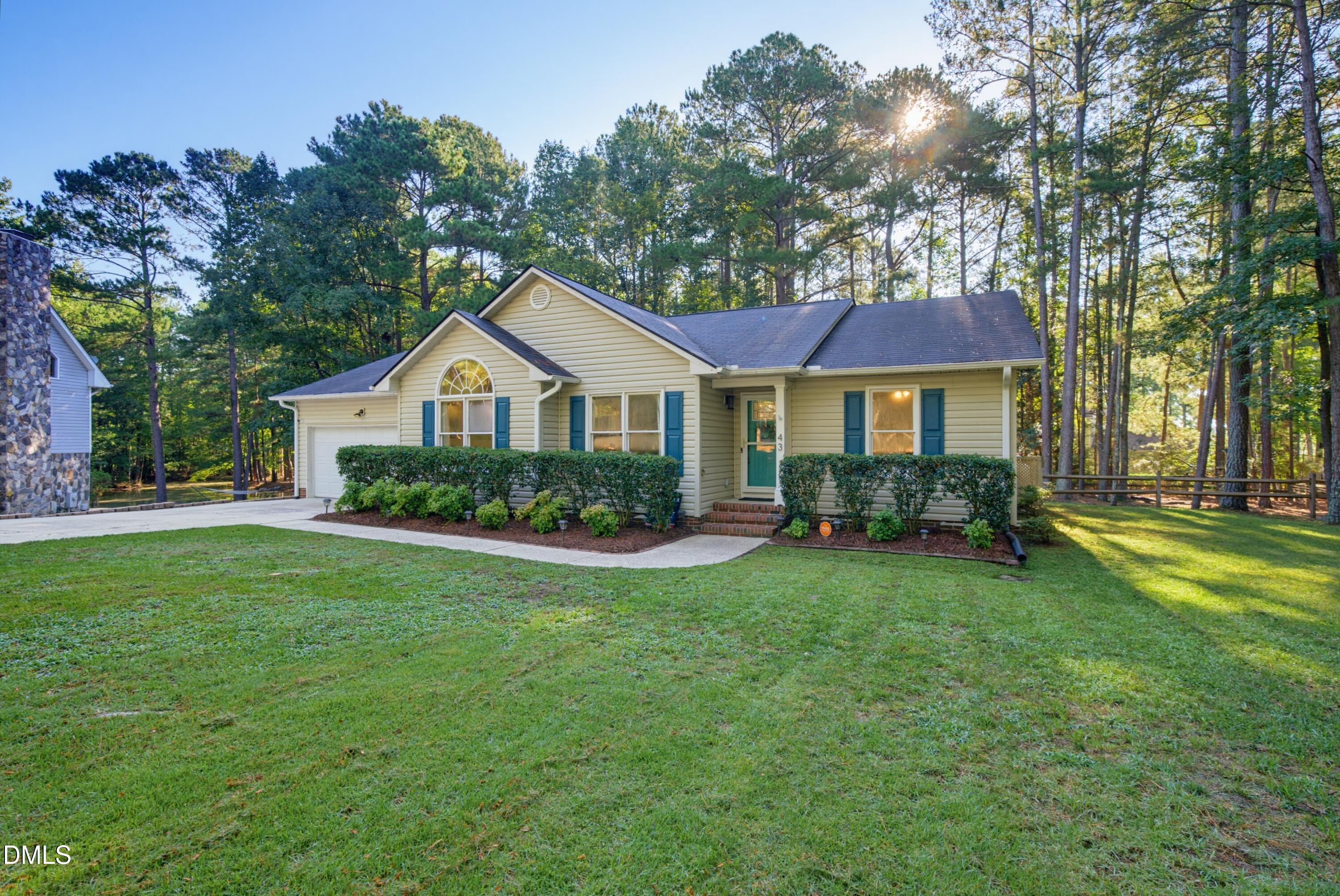 43 Lilly Loop