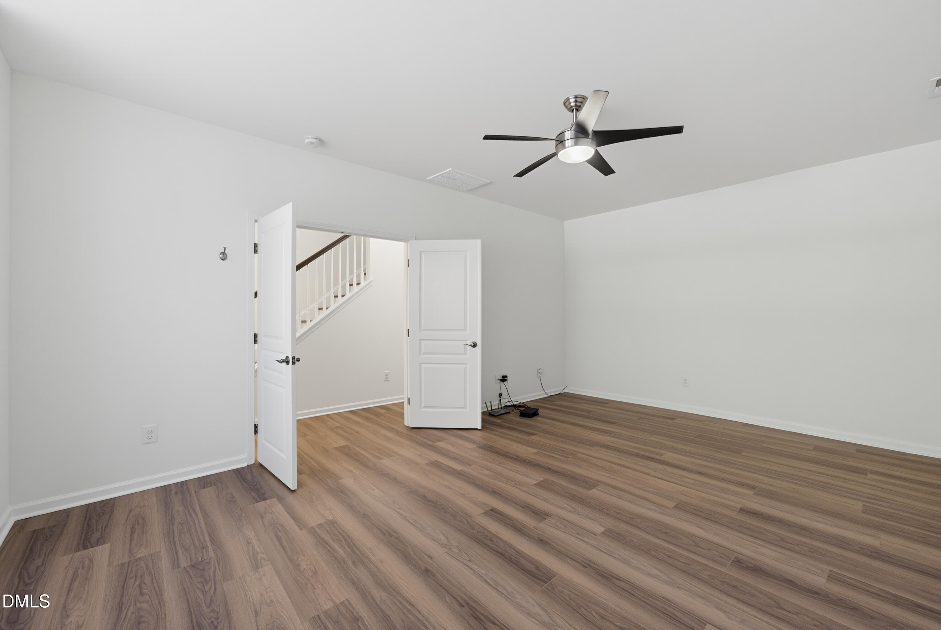 9322 Wooden Road