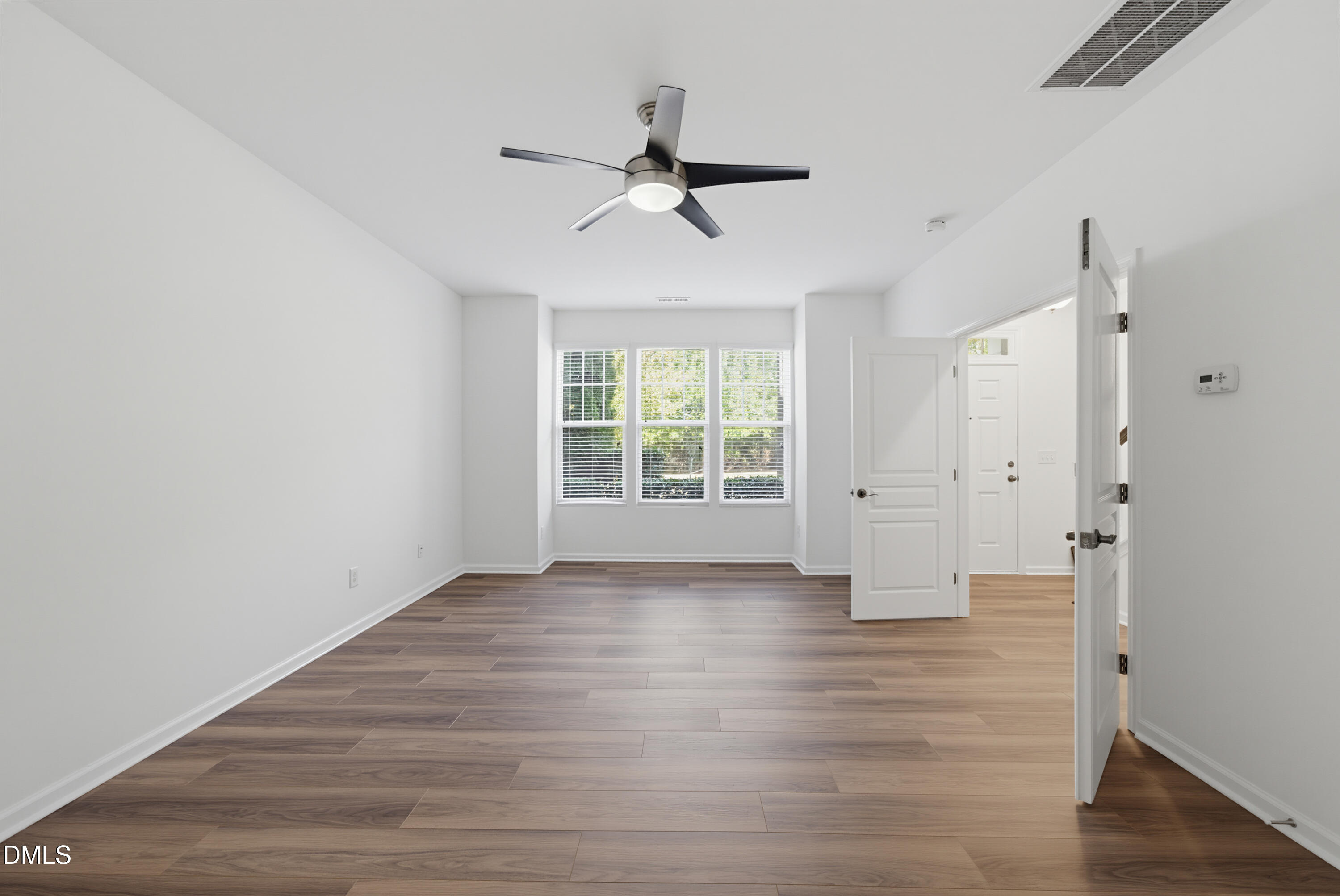 9322 Wooden Road