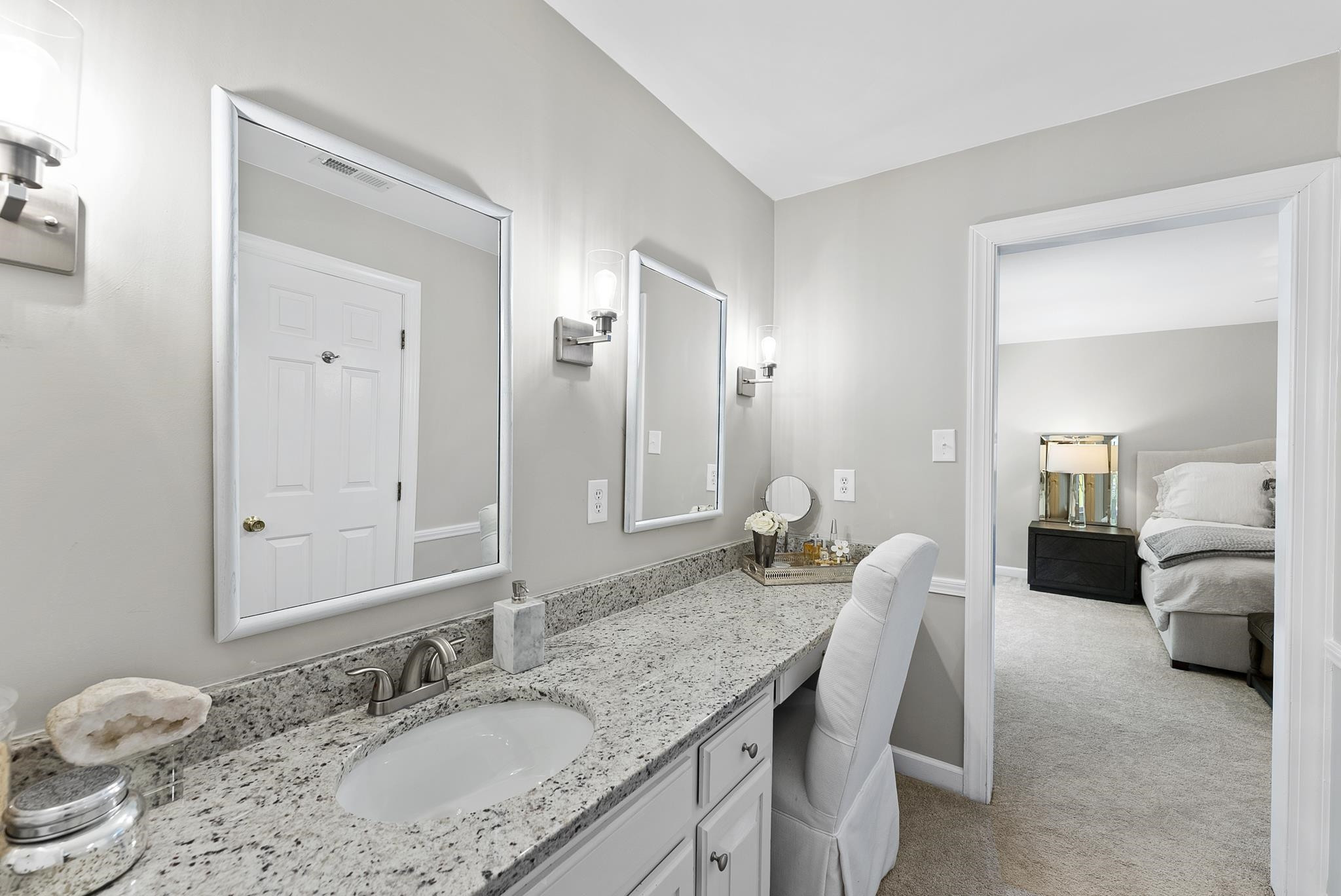 1000 W Lady Diana Court