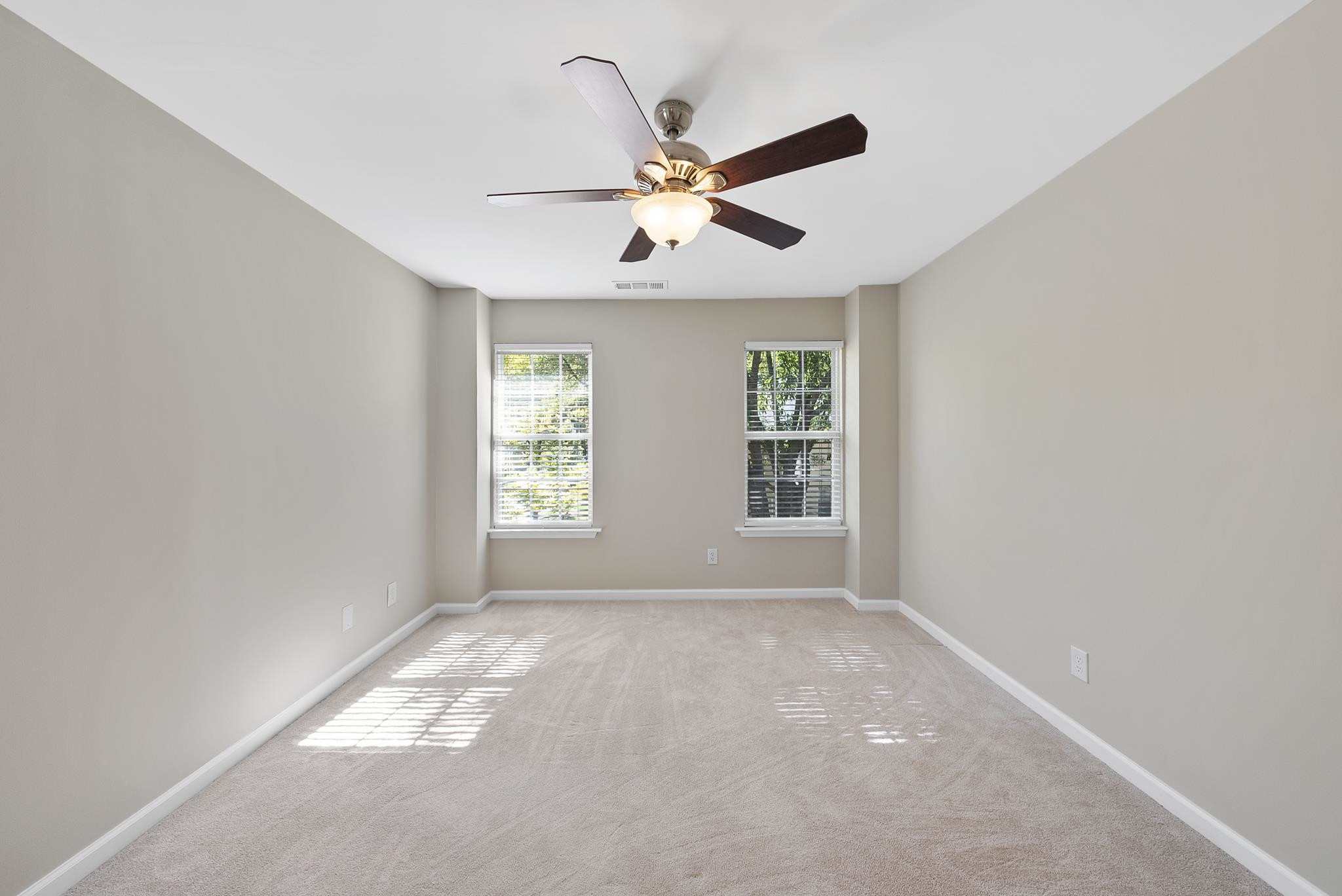 5301 Corinthian Way