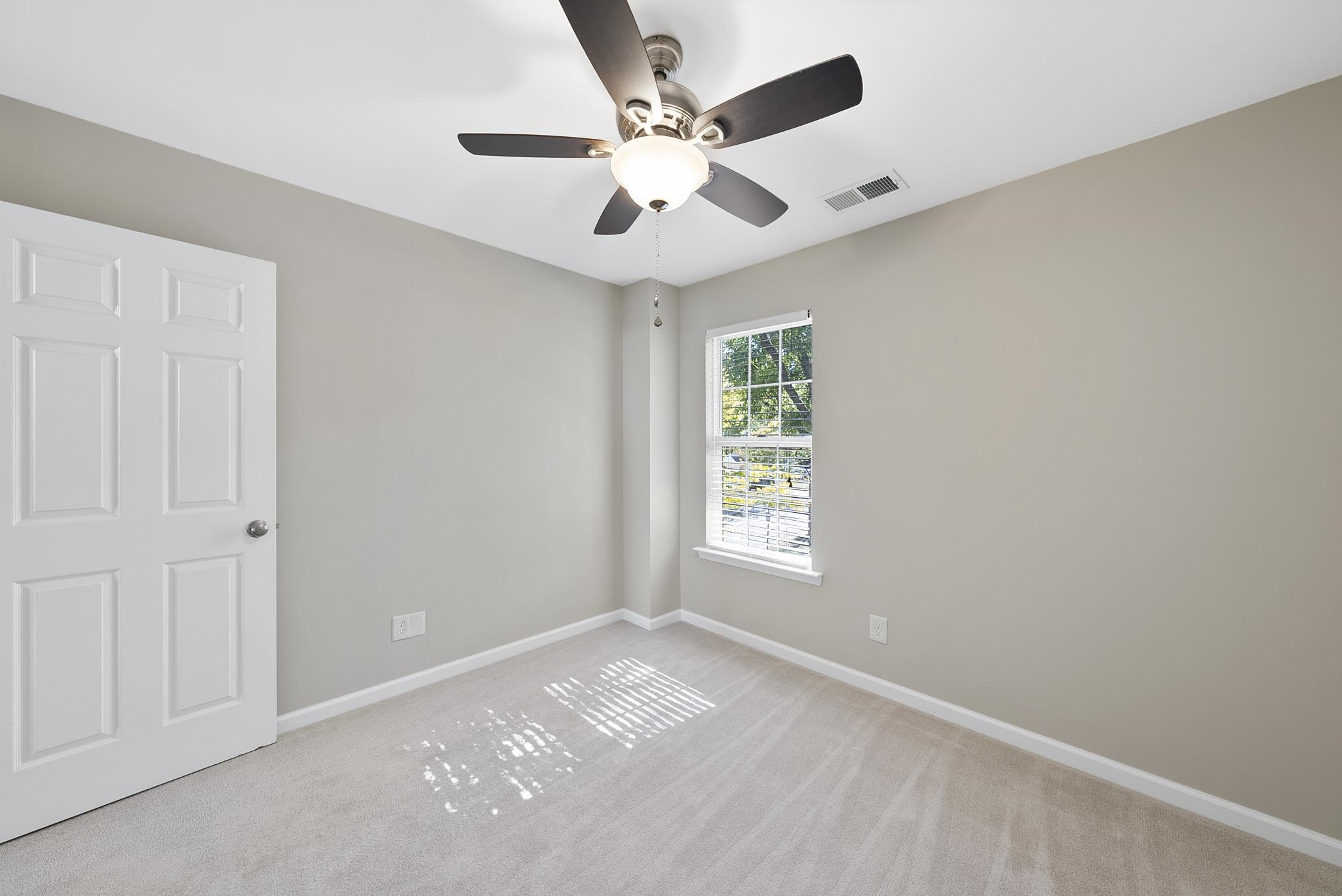 5301 Corinthian Way