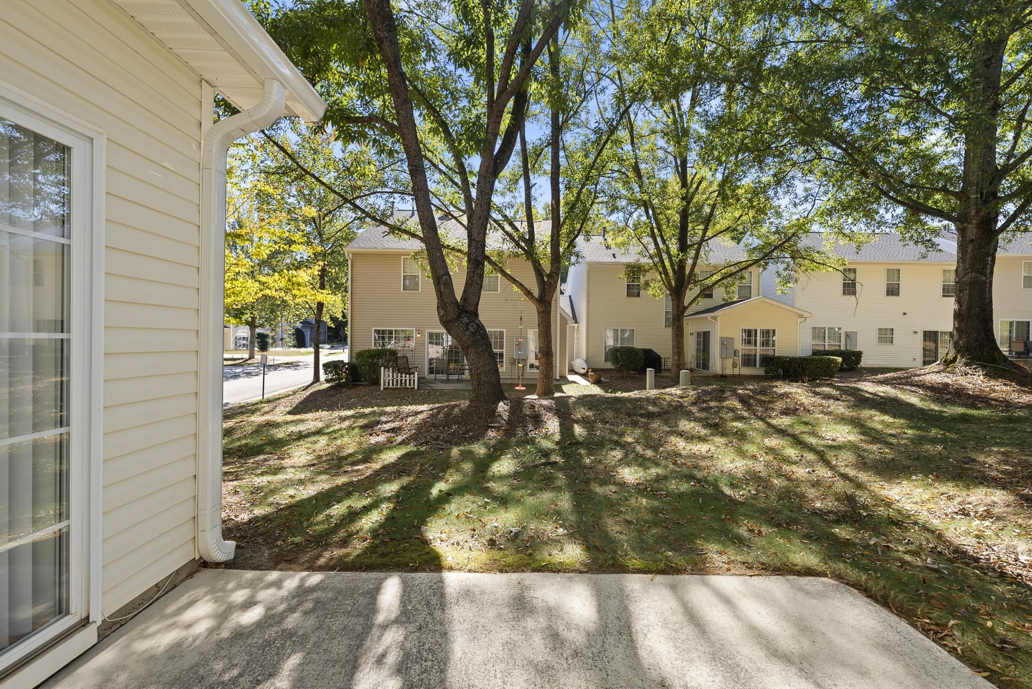 5301 Corinthian Way