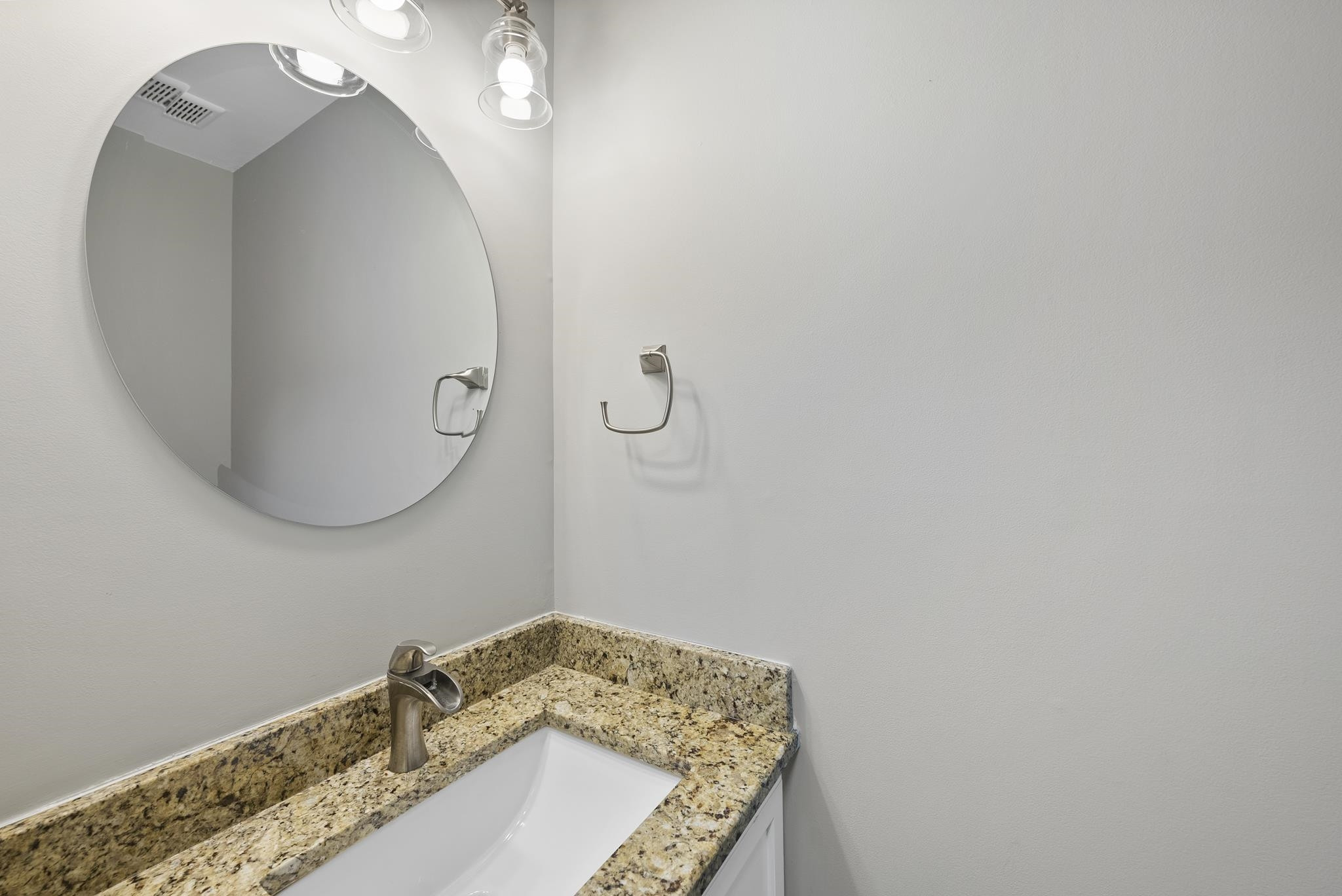 4916 Tommans Trail
