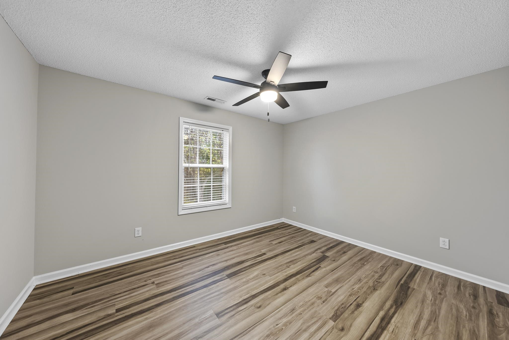 4916 Tommans Trail