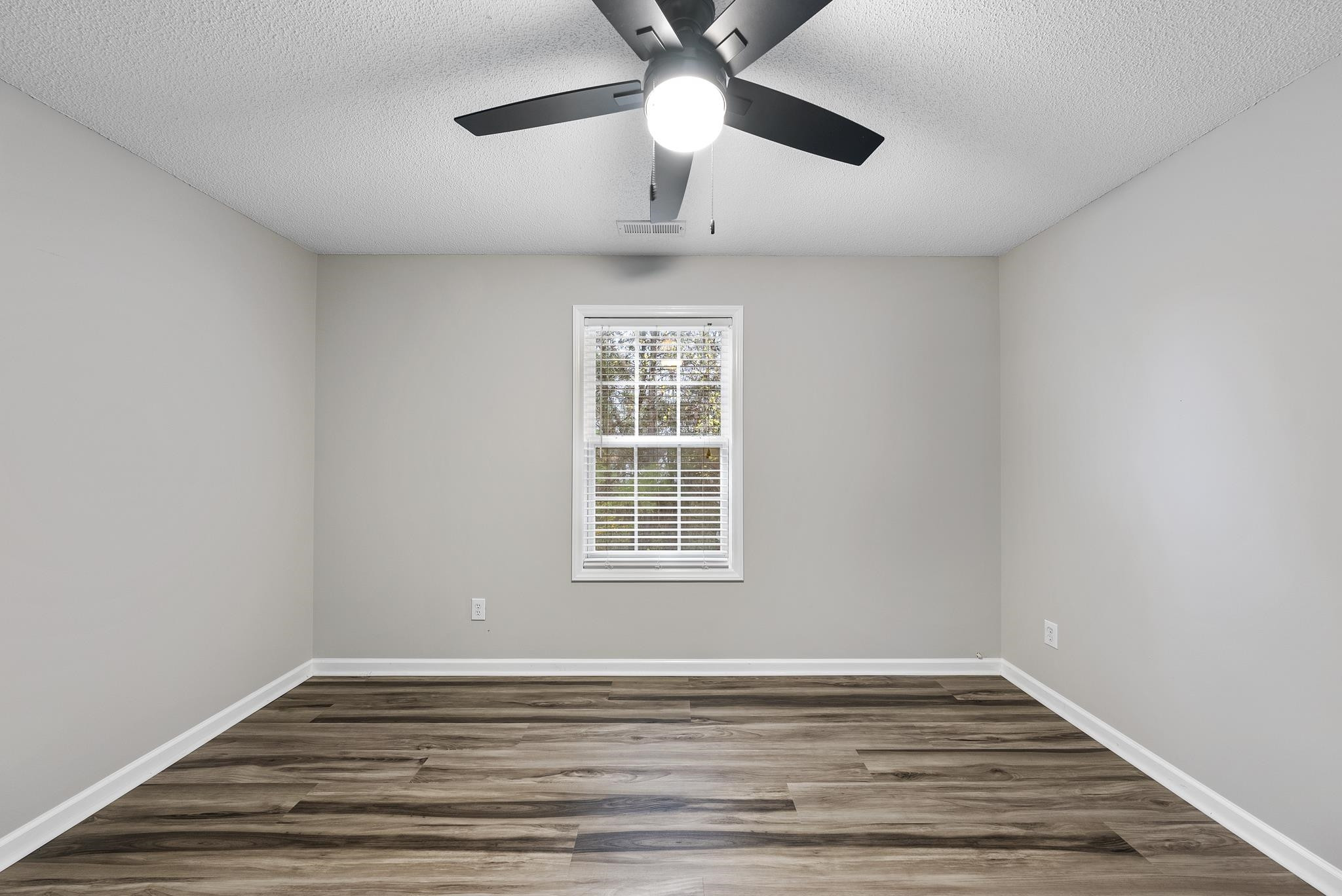 4916 Tommans Trail
