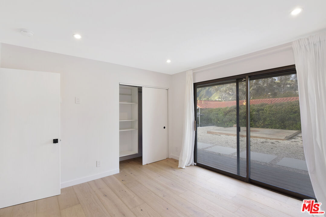 24728 Vantage Point Ter