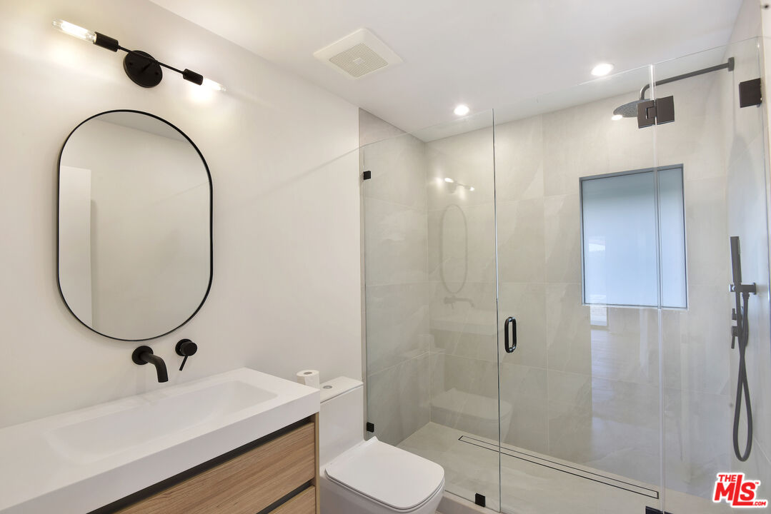 24728 Vantage Point Ter