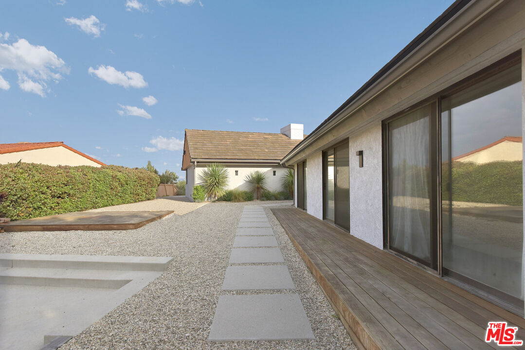 24728 Vantage Point Ter