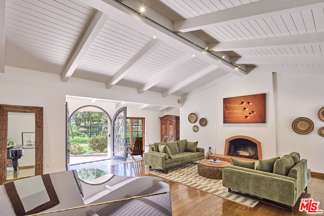 6138 Ramirez Canyon Rd