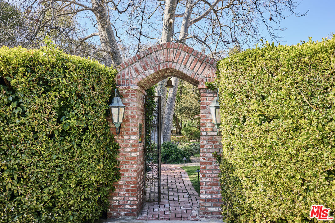 6138 Ramirez Canyon Rd