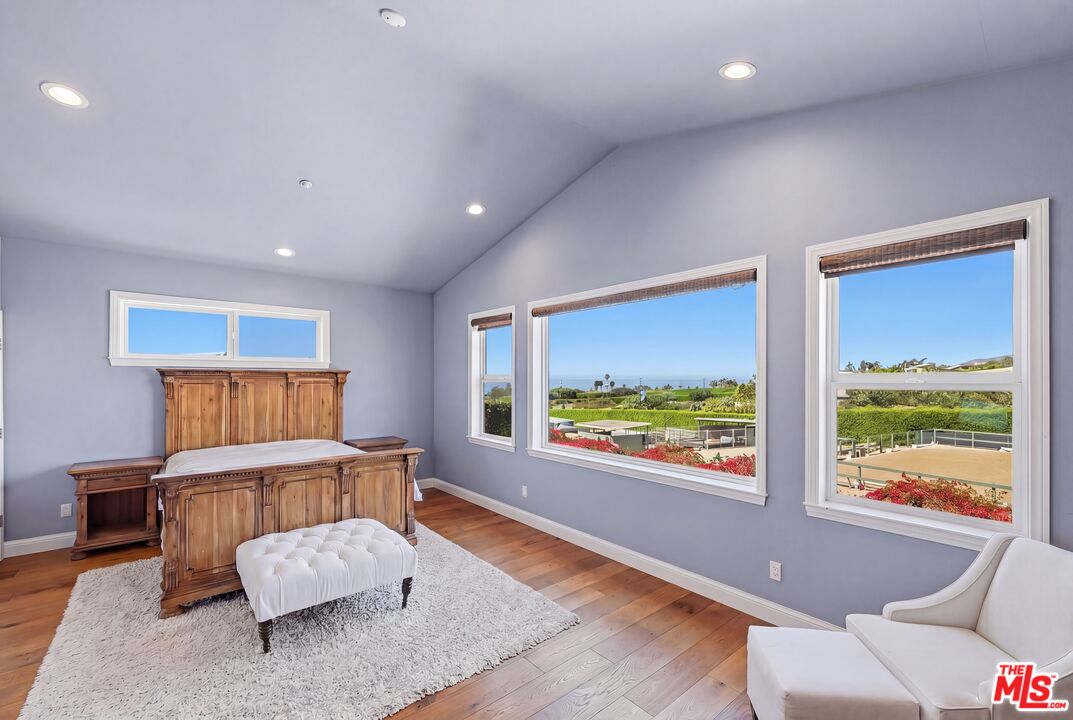 30429 Morning View Dr