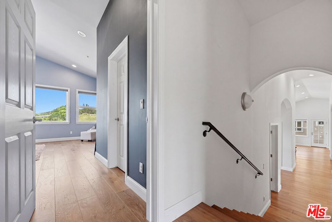 30429 Morning View Dr