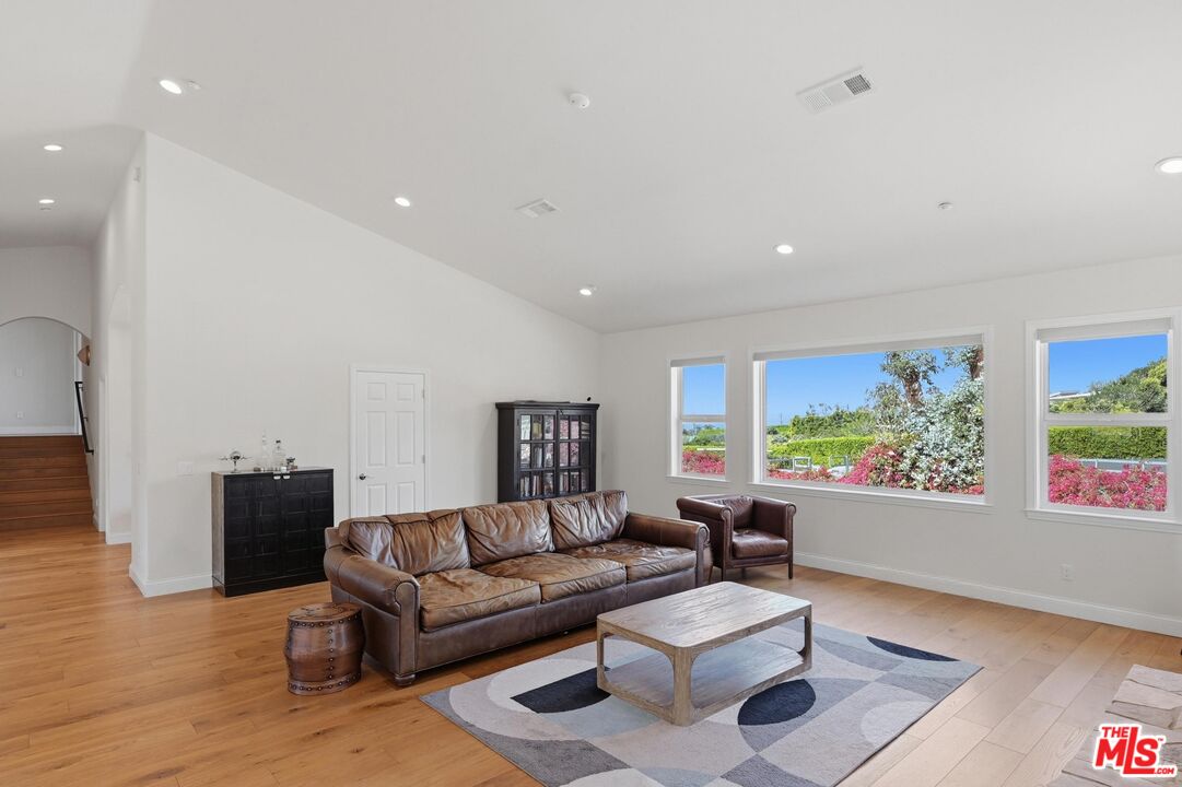 30429 Morning View Dr