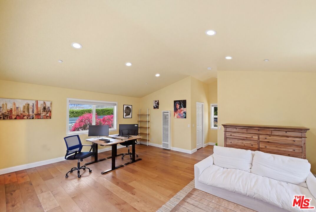 30429 Morning View Dr