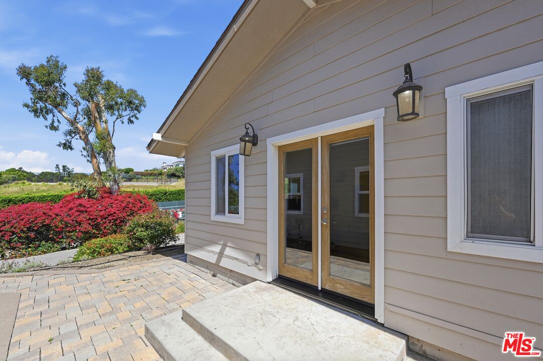 30429 Morning View Dr