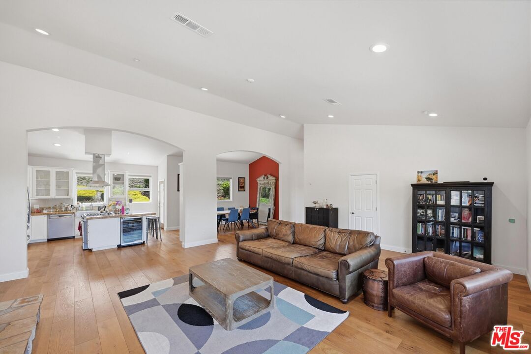 30429 Morning View Dr