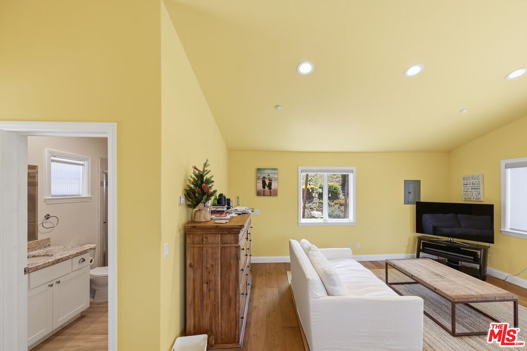 30429 Morning View Dr