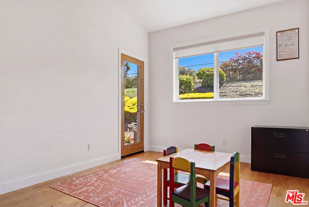 30429 Morning View Dr