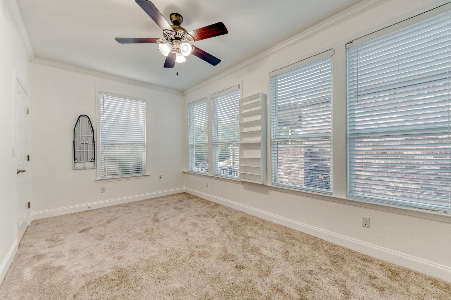 416 Davis Mountain CIR