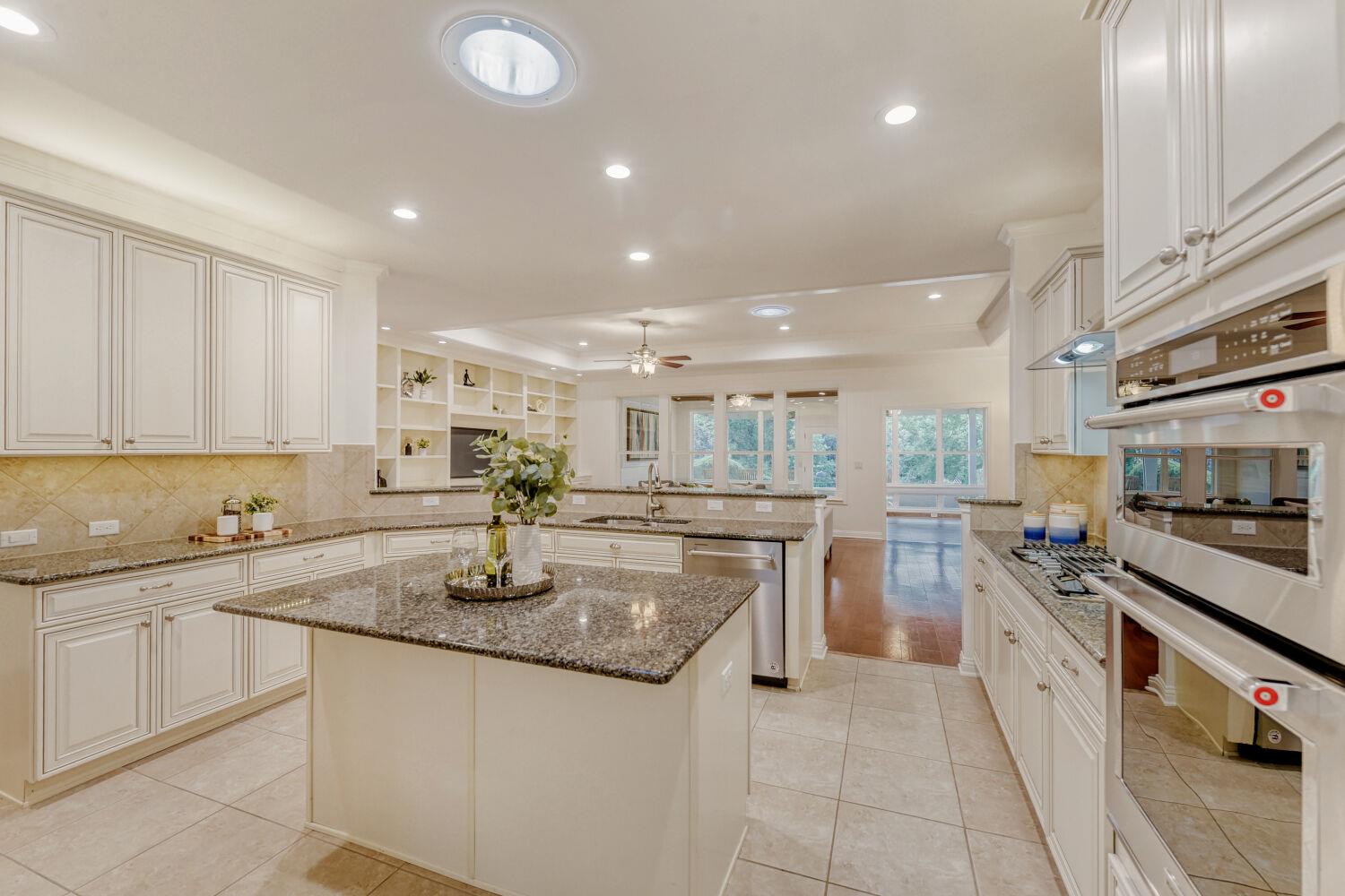 416 Davis Mountain CIR