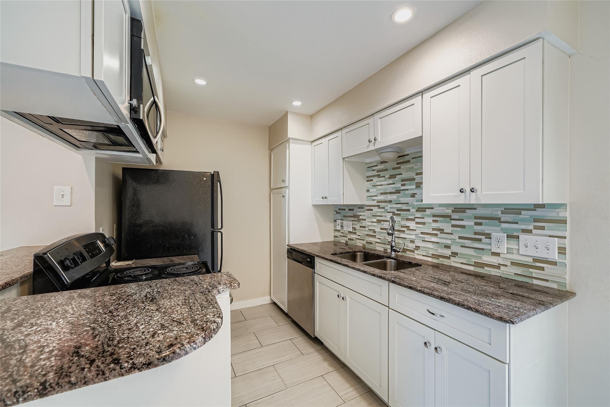 5604 Woodrow Ave # 11