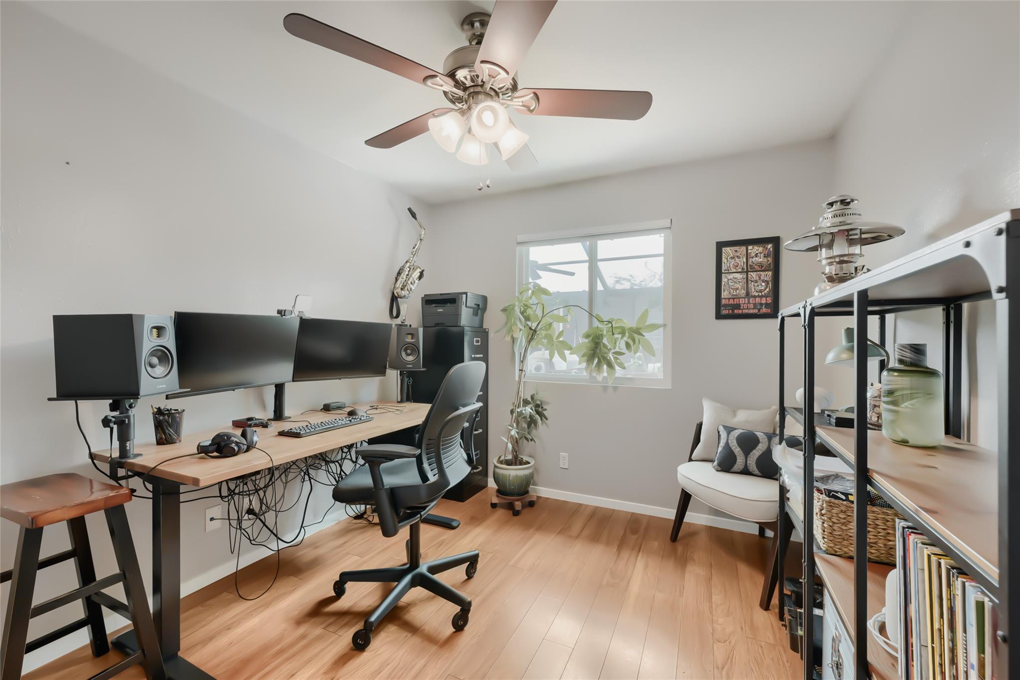 215 Cloudview DR
