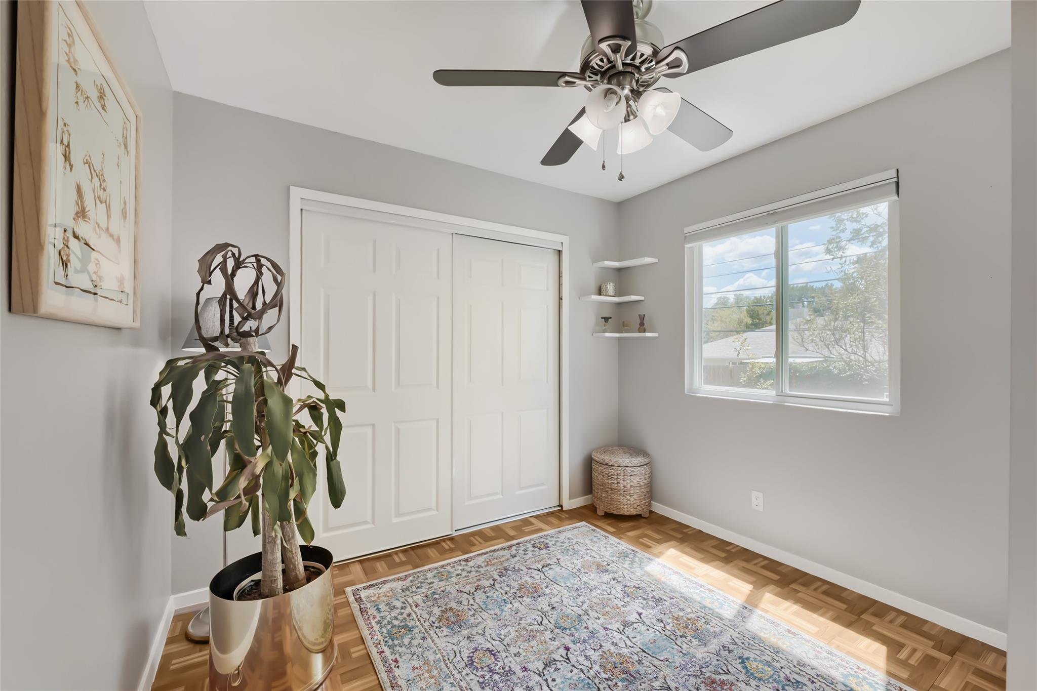 215 Cloudview DR