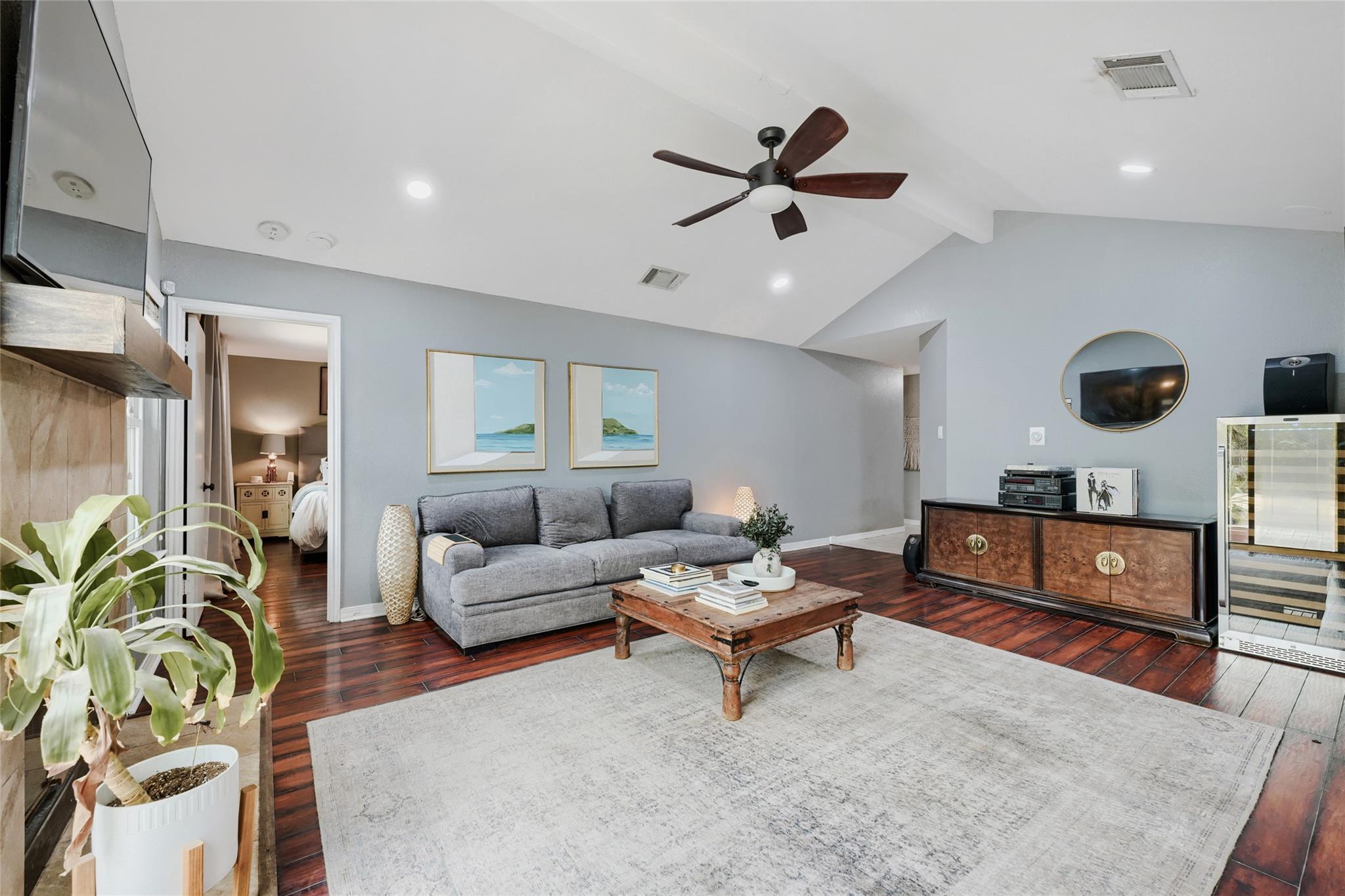 906 Peggotty PL