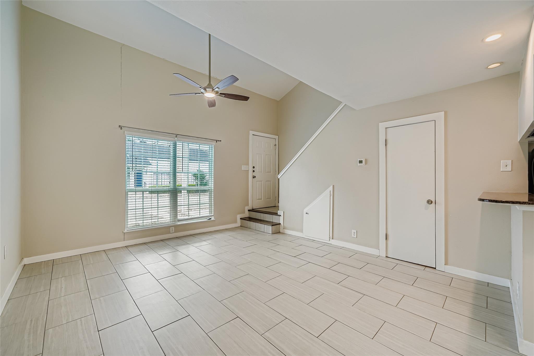 5604 Woodrow Ave # 11