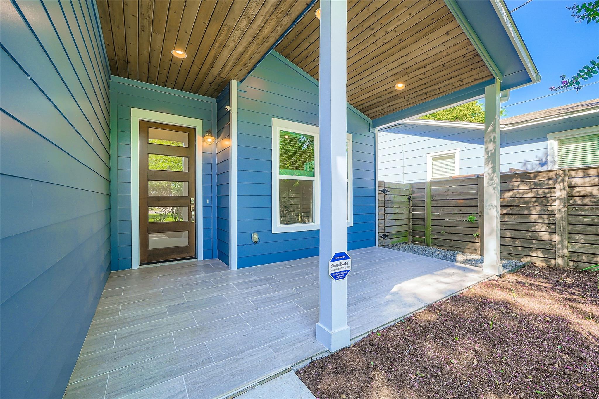 405 W Croslin ST