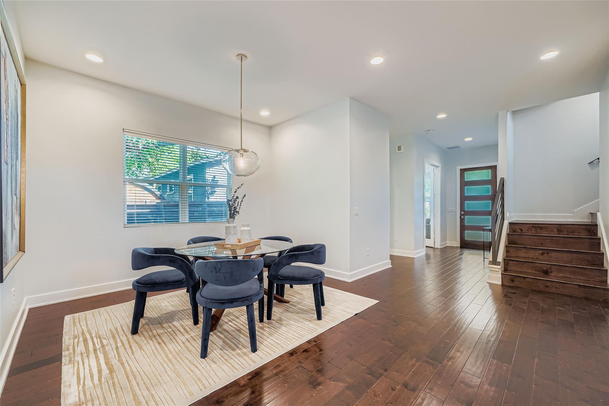 405 W Croslin ST