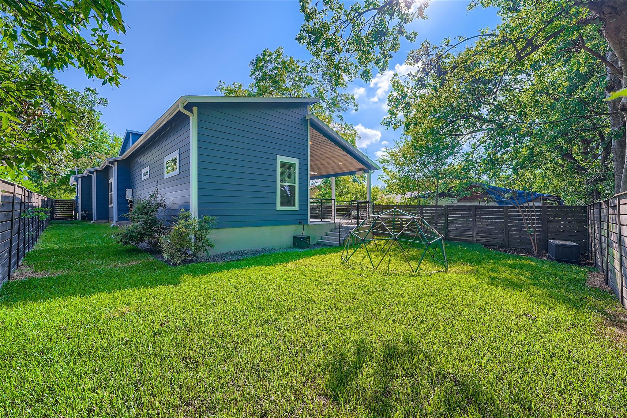 405 W Croslin ST