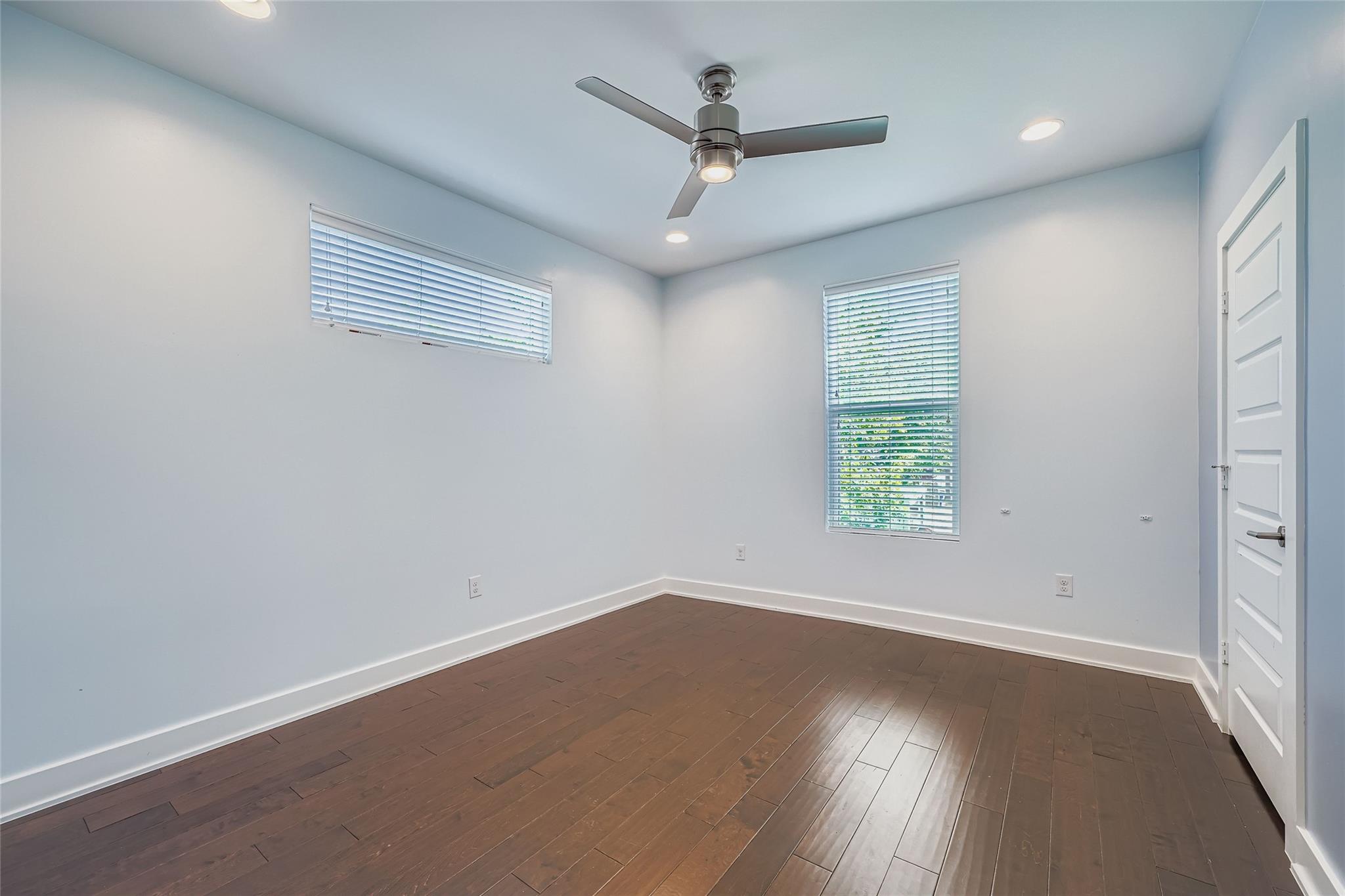 405 W Croslin ST