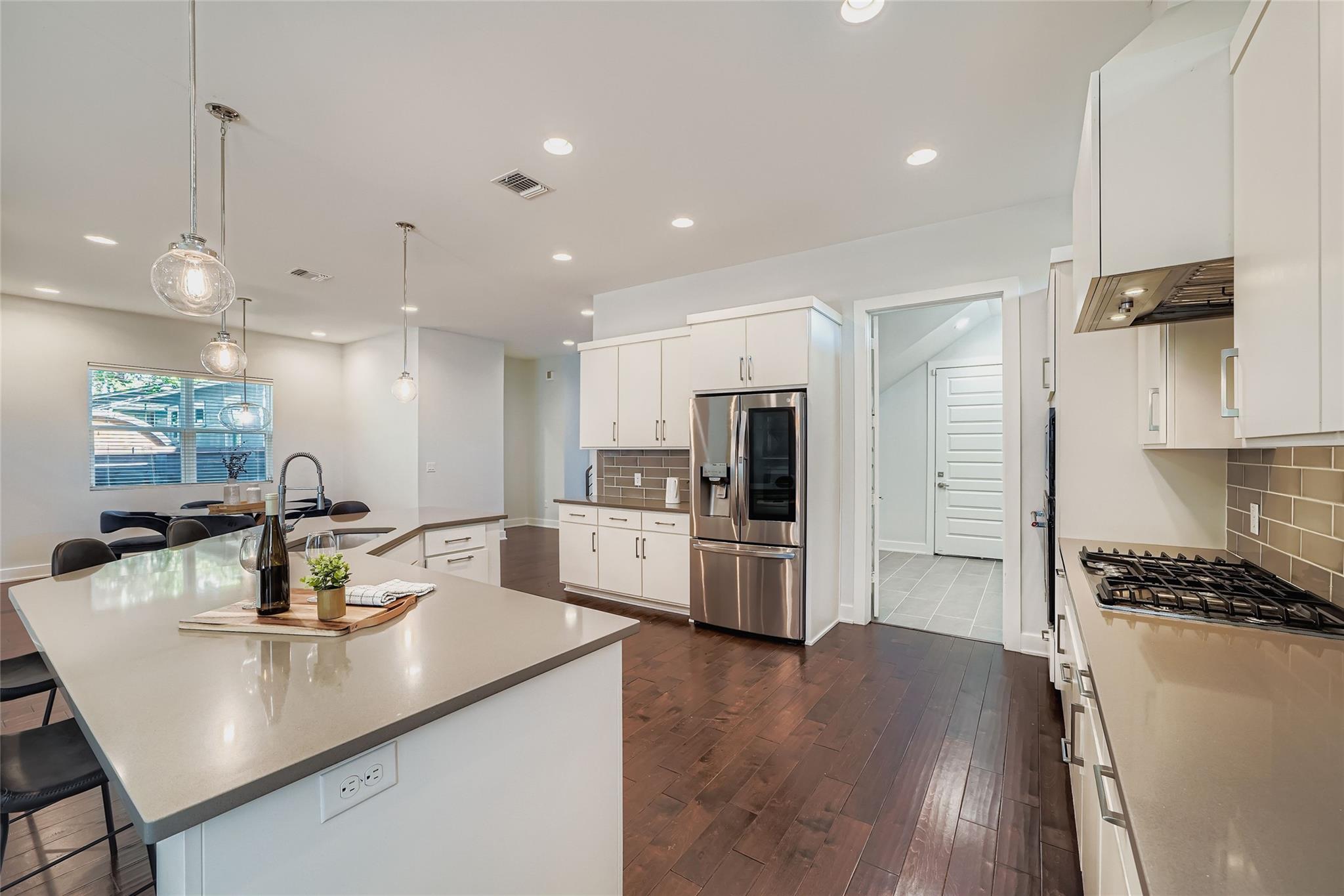 405 W Croslin ST