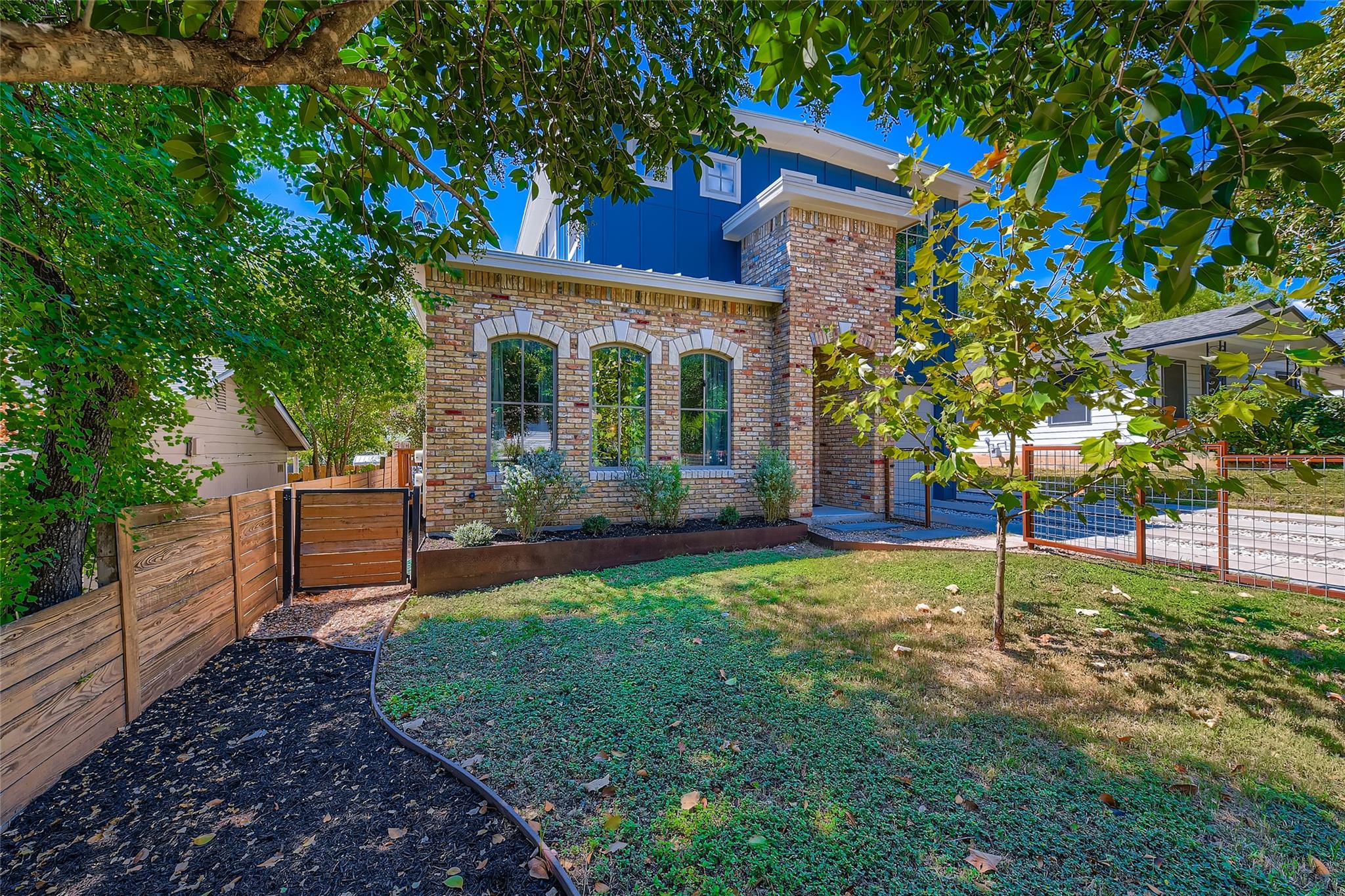 1604 Greenwood Ave # A
