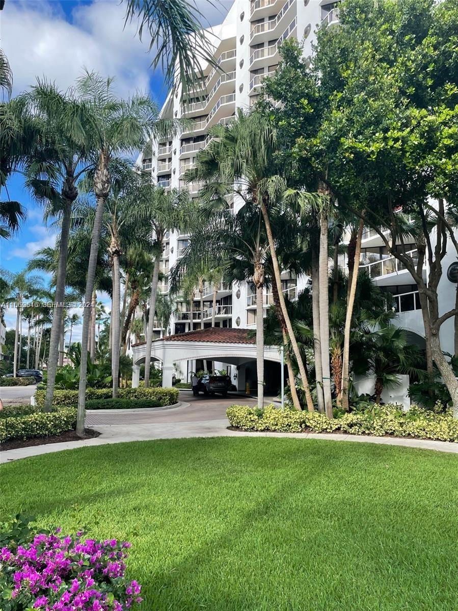 3610 Yacht Club Drive 509