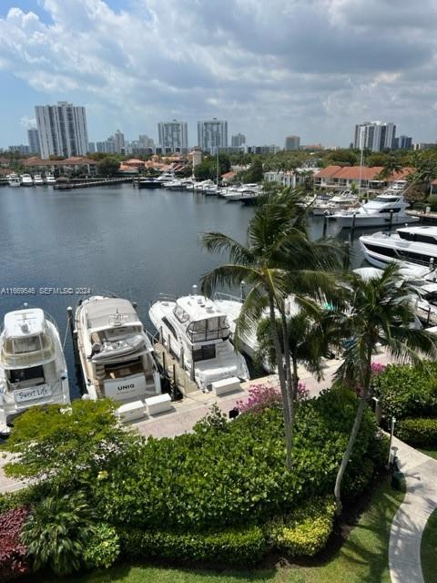 3610 Yacht Club Drive 509