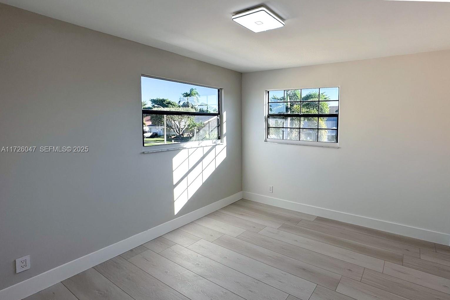 203 SE 9th Street 203