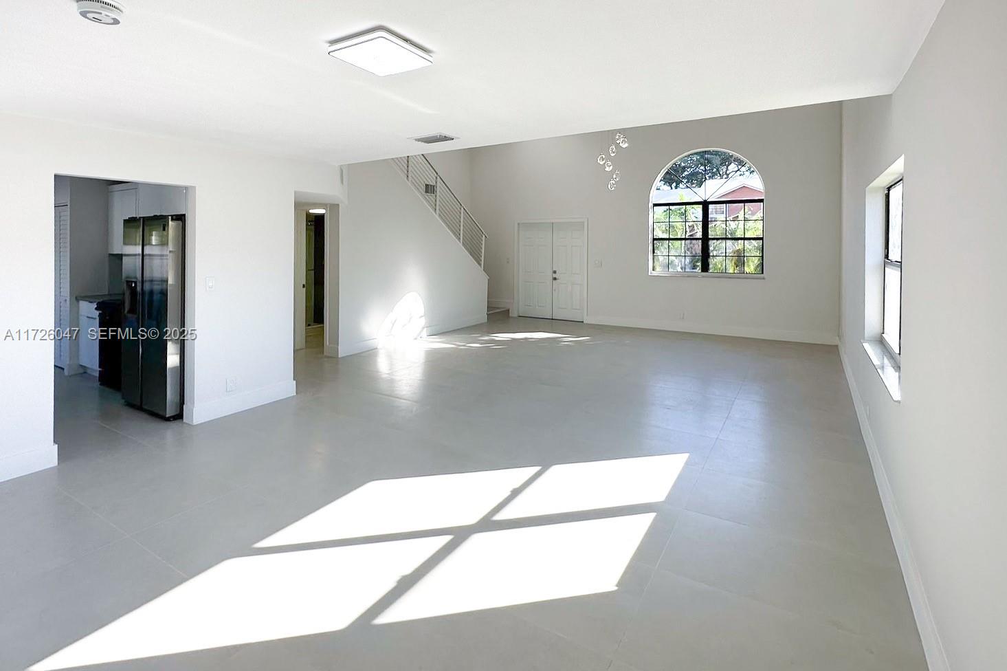 203 SE 9th Street 203