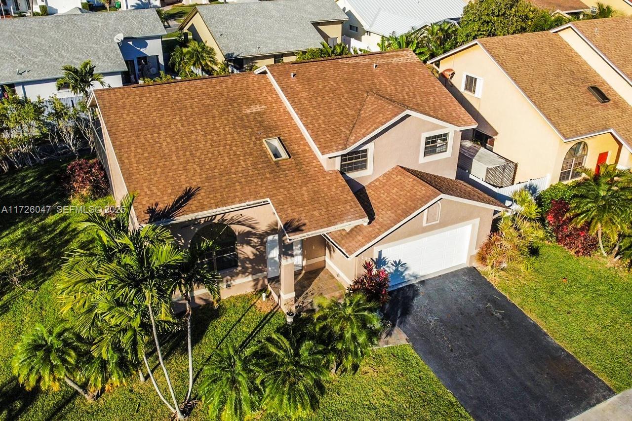 203 SE 9th Street 203