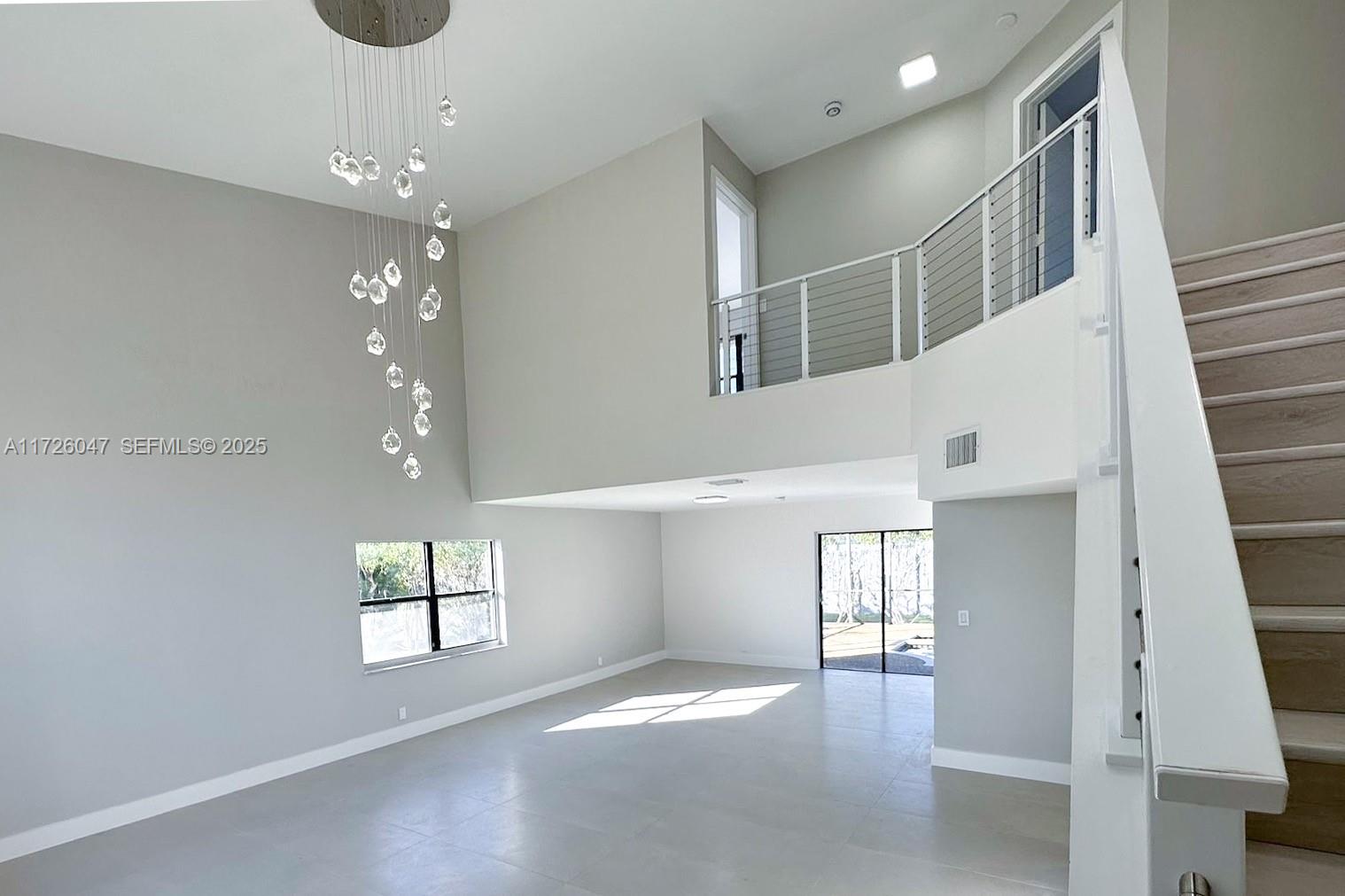 203 SE 9th Street 203