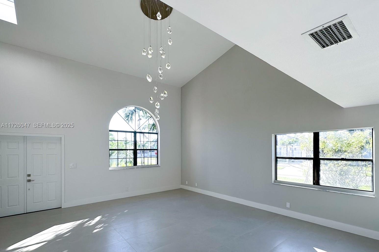 203 SE 9th Street 203