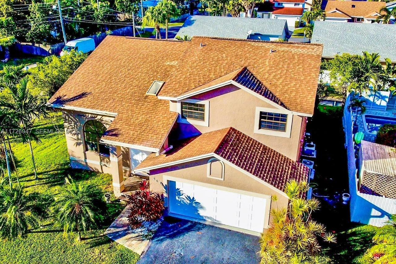 203 SE 9th Street 203